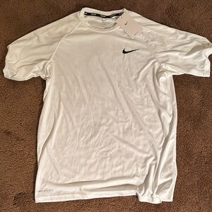 👟Nike Men's White Dri-FIT Short-Sleeve Swim Shirt👟